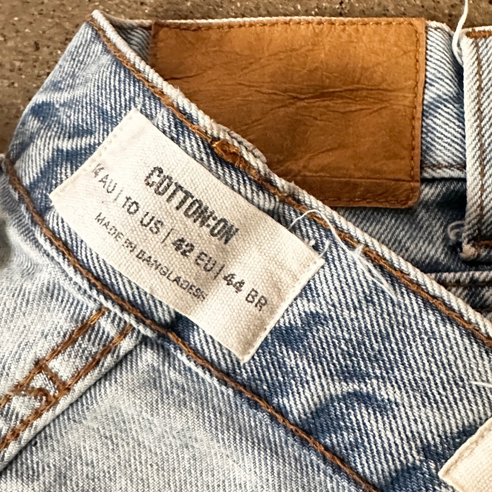 Cotton On
Loose Straight Jean - Picture 6 of 9
